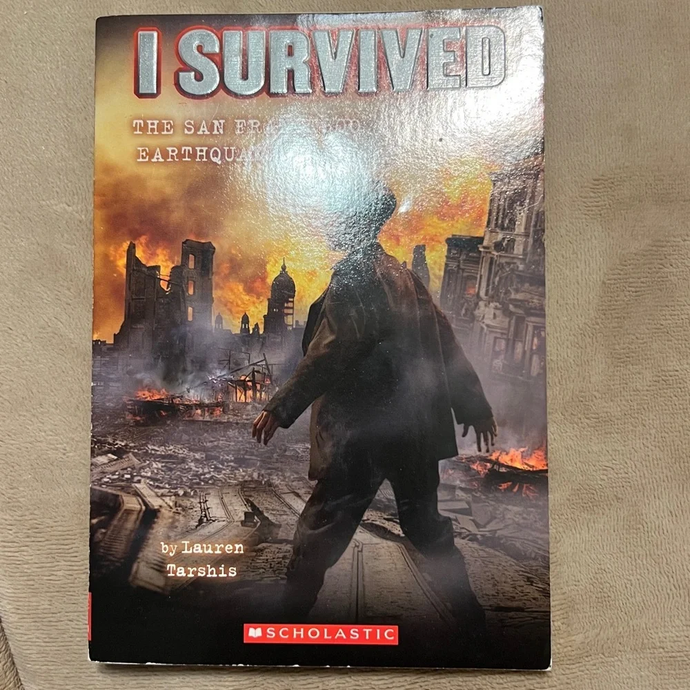 I Survived Book Collection - Picture 6 of 10